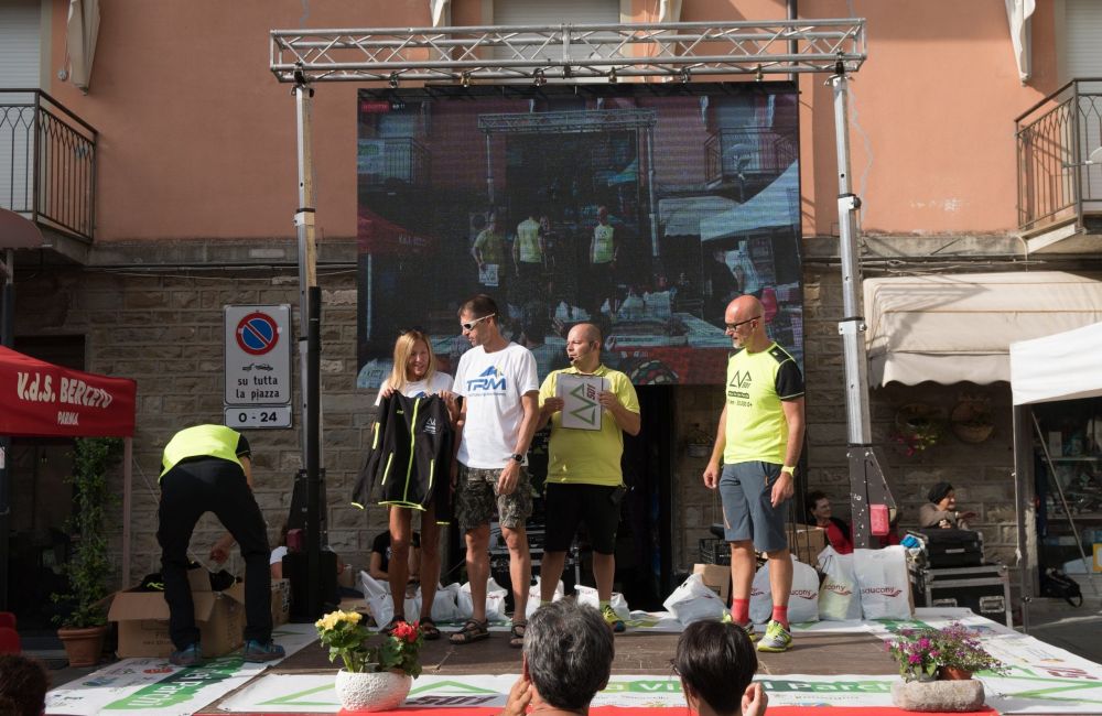 PODIUM AVP501 09b2944b