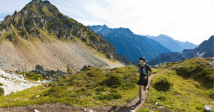 Calendario trail running atleta che corre nella stagione