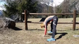 Stretching trail running: i migliori esercizi per migliorare le performance (2026) 4 Stretching trail running: i migliori esercizi per migliorare le performance (2026) stretching trail running 4